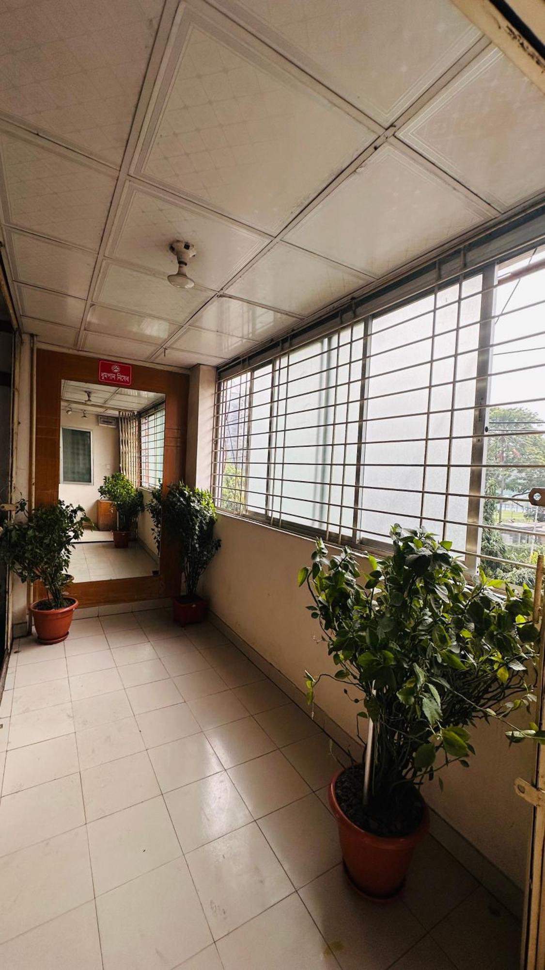 Hotel New Royal Palace Dhanmondi Dhaka Exterior photo